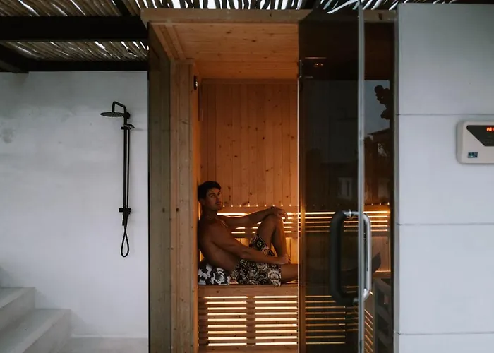 Nanuku House Villa Canggu (Bali)